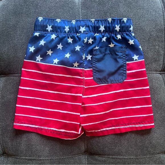 Old Navy Toddler Boy American Flag Swim Shorts - Picture 3 of 3